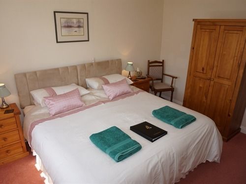 Leworthy Bed and breakfast